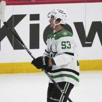 Wyatt Johnston scores shootout winner as Stars beat Avs 2-1 to tighten race for top spot in league