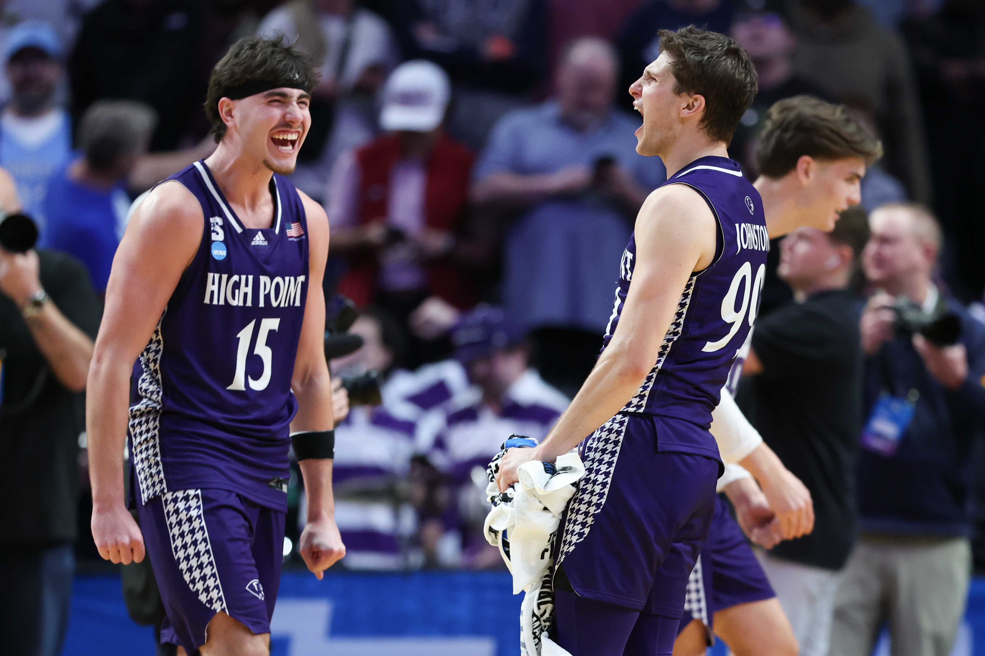High Point stuns Wisconsin 83-82 in March Madness on Chase Johnston's first 2-point basket of season