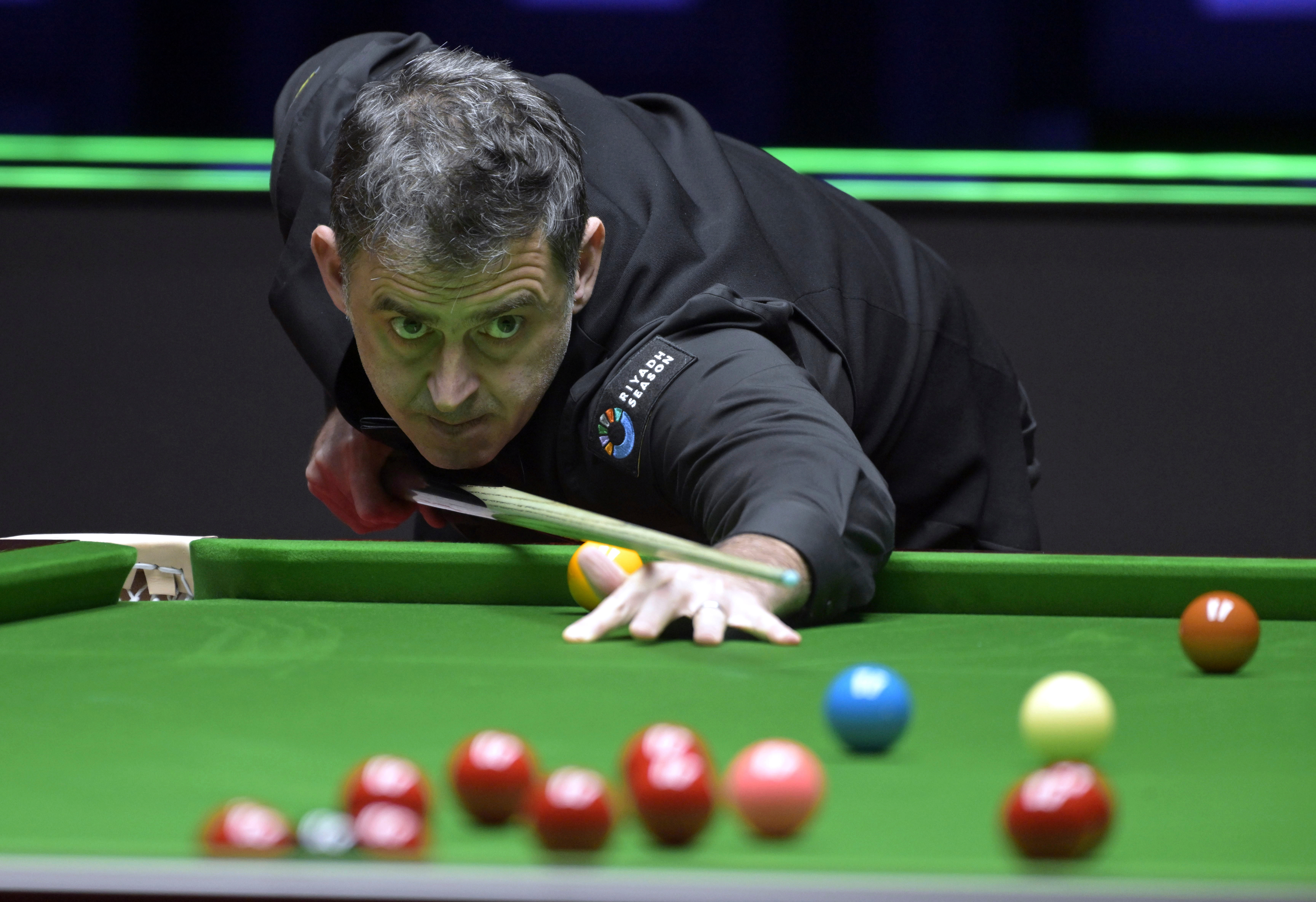 Ronnie O'Sullivan makes snooker history with a highest-ever break of 153