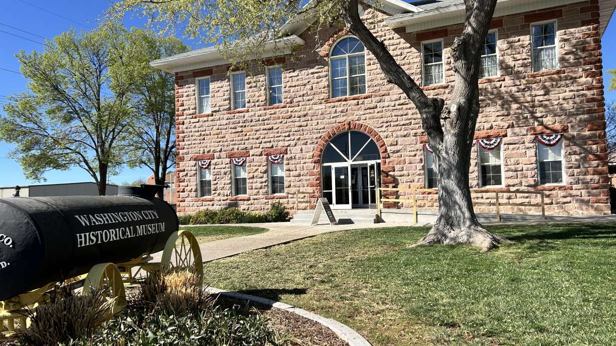 A new exhibit showcases Native American artifacts at the Washington City Historical Museum in Washington County.