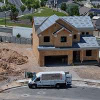 Mortgage rates keep going up as war continues