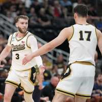 Purdue's Braden Smith breaks Bobby Hurley's Division I career assist record in NCAA tourney opener