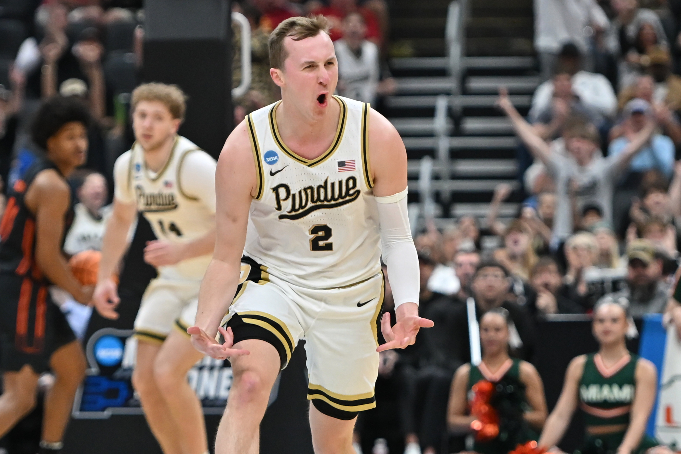 Fletcher Loyer stars as Purdue advances to 3rd straight Sweet 16, beating Miami 79-69