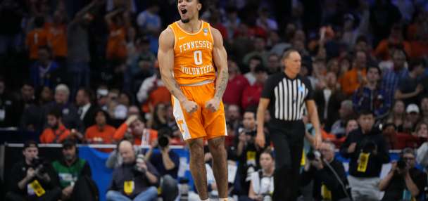 Tennessee reaches its 4th straight Sweet 16, beating Virginia 79-72 in March Madness