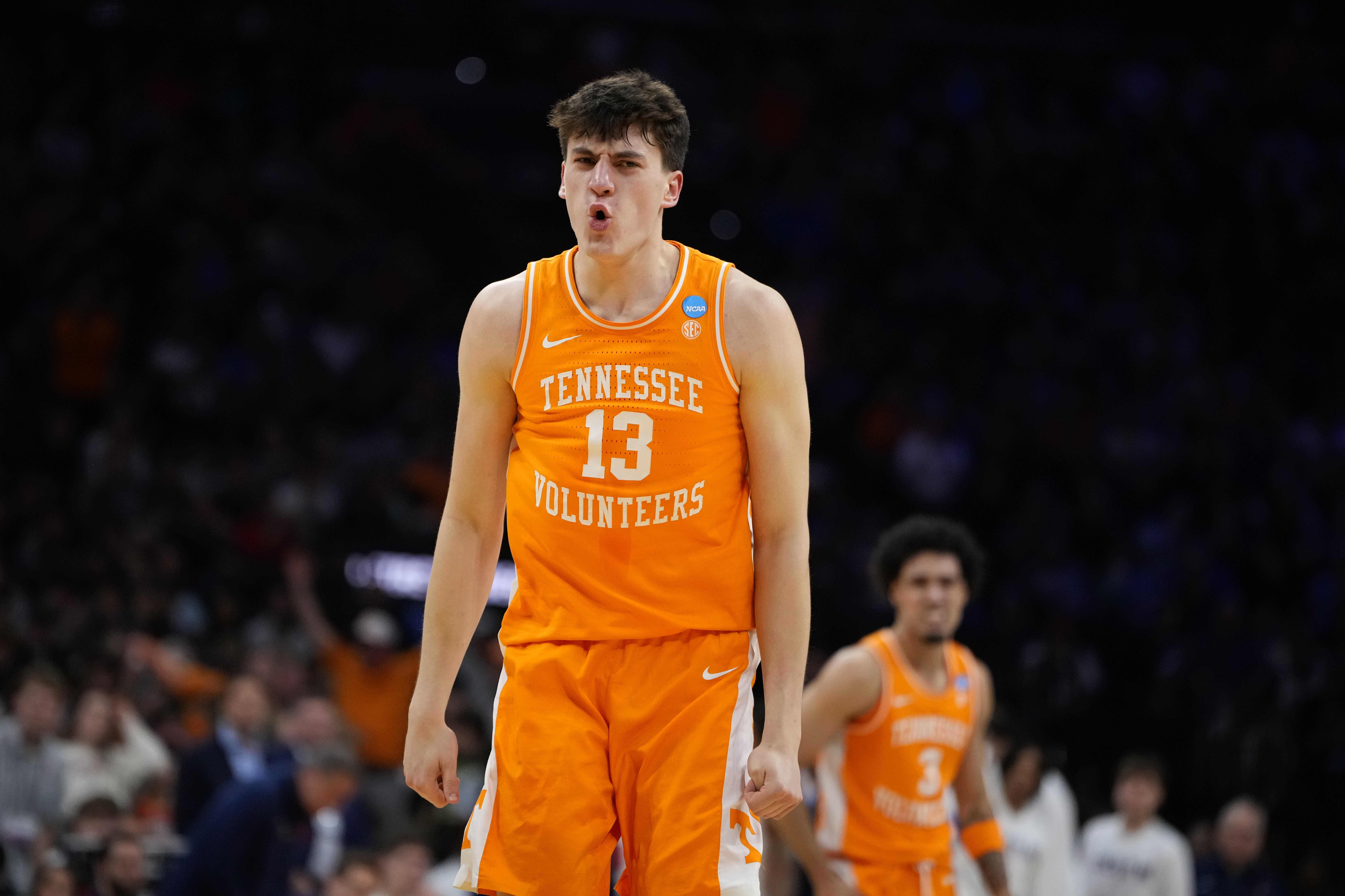 Well, it was fun while it lasted. No perfect men's March Madness brackets left after Tennessee win
