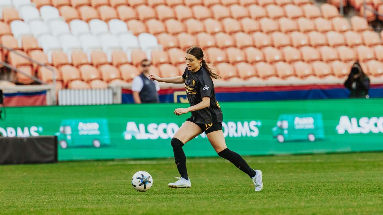 Utah Royals midfielder Courtney Brown makes her debut during an NWSL match against the San Diego Wave, Sunday, March 22, 2026 at America First Field in Sandy, Utah.
