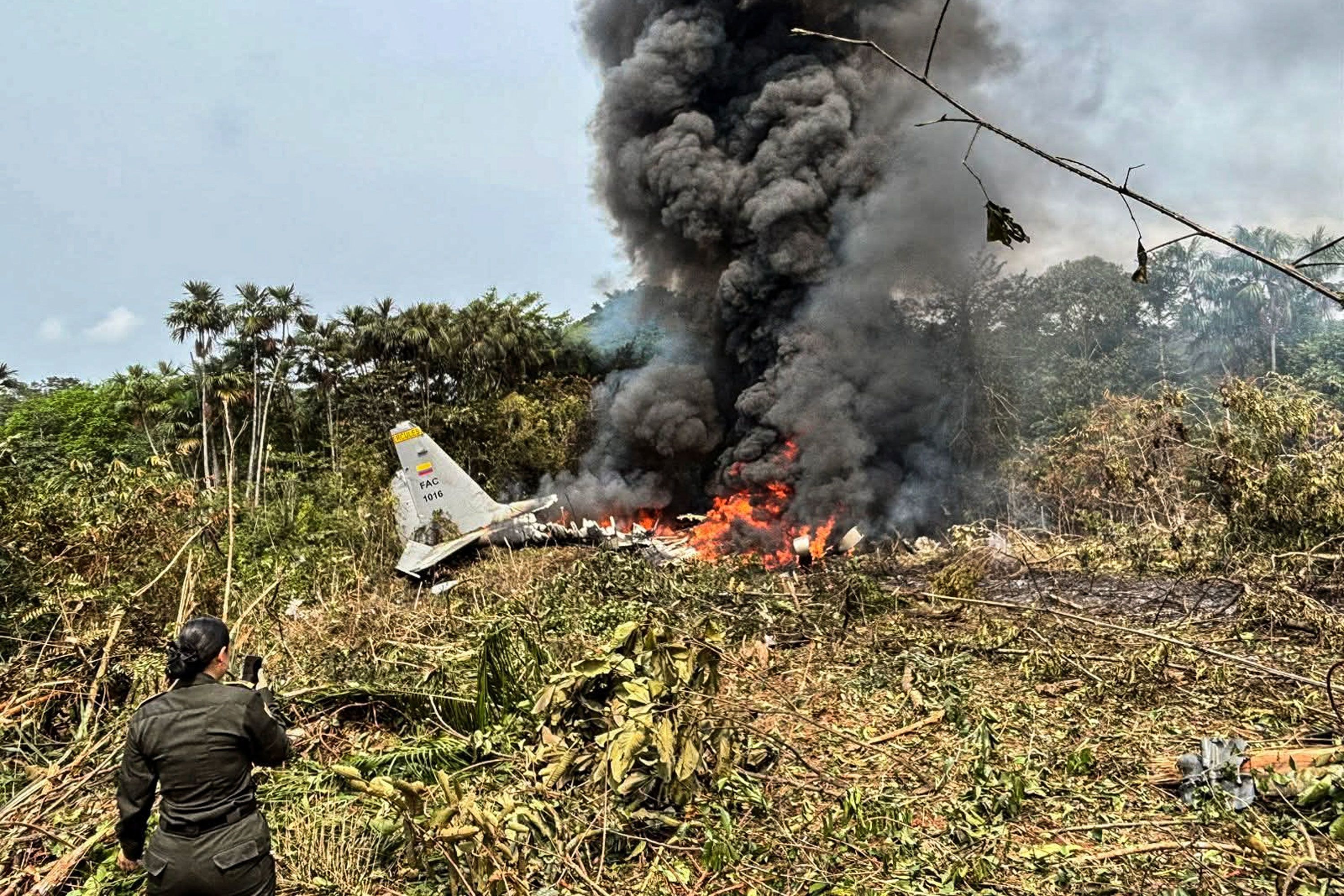 At least 8 dead, 83 injured as Colombian military plane crashes on takeoff