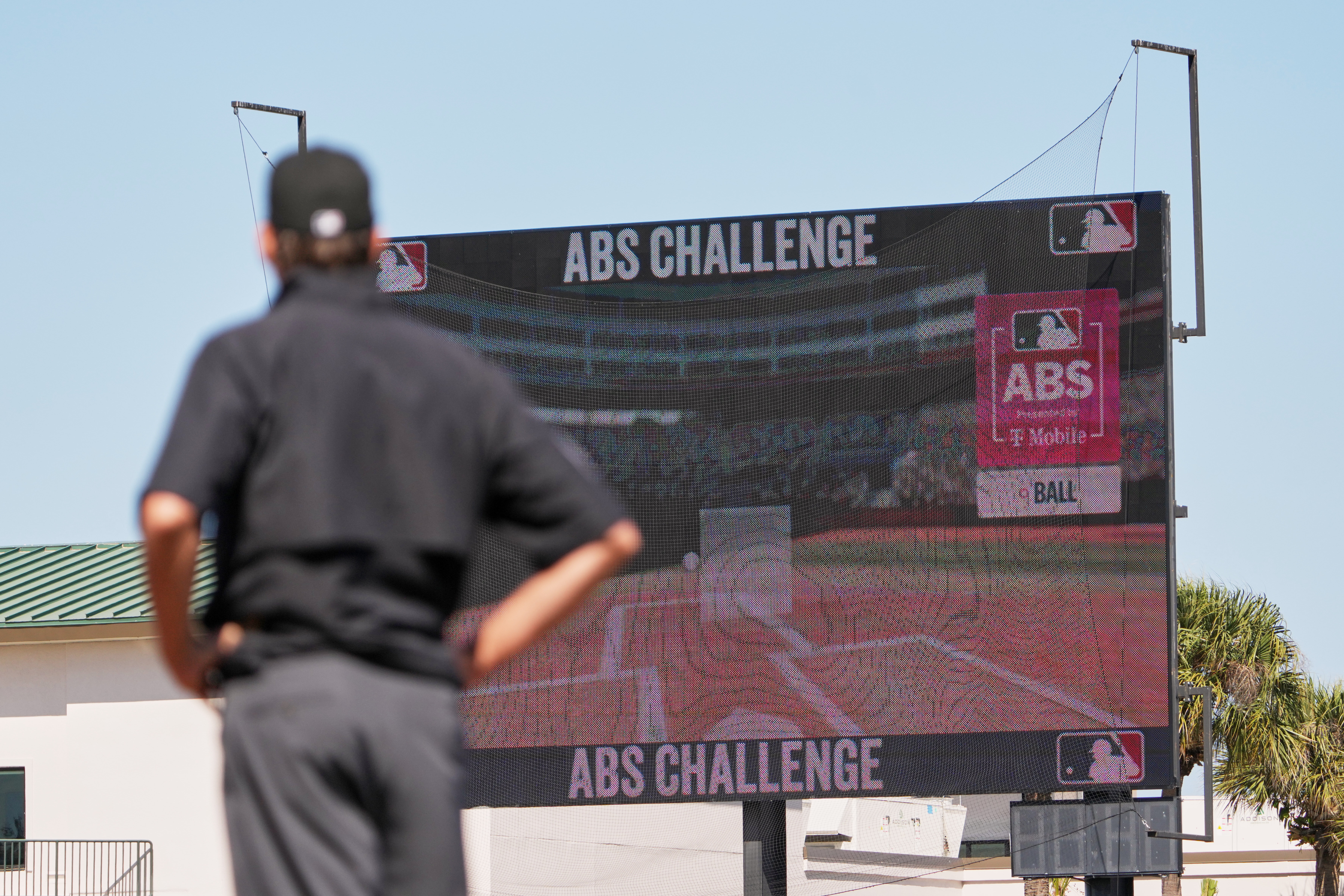 Robot umpires are coming to MLB. Here's how they work