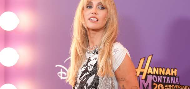 Top Features story anchor