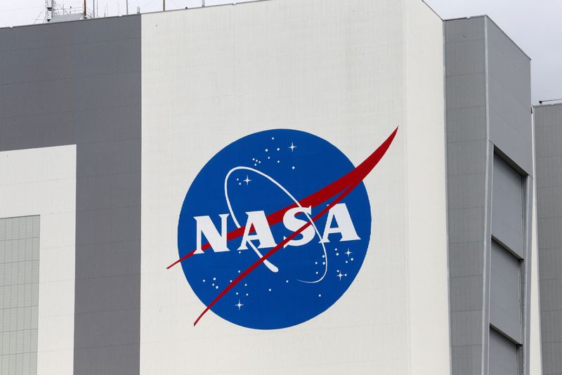 NASA to spend $20B on moon base, cancel orbiting lunar station