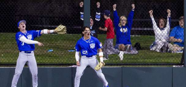 Top Sports story anchor