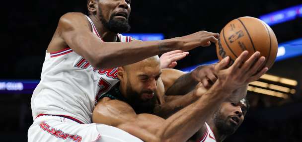 Wolves surge past Rockets in overtime 110-108 on game-closing 15-0 run capped by Randle's winner