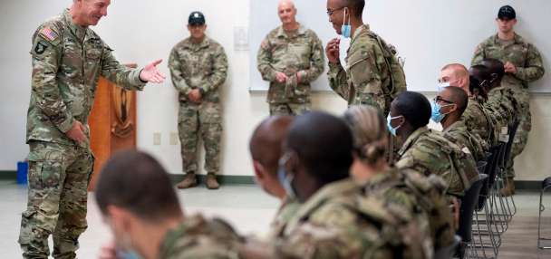 Attention, patriotic 42-year-olds: Uncle Sam wants you