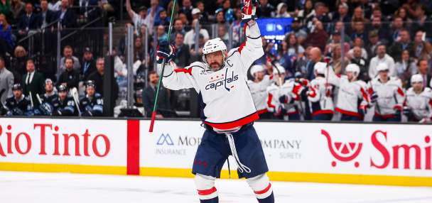 Ovechkin records hat-trick as Capitals blitz Utah 7-4