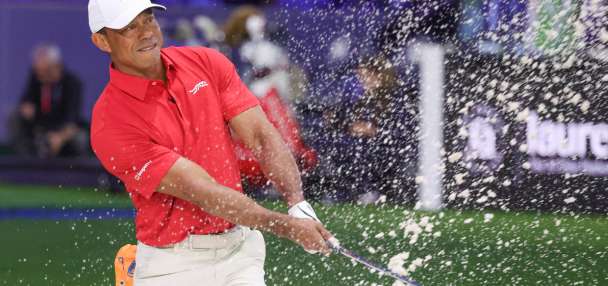 Tiger Woods arrested at crash scene, accused of DUI