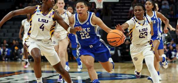 Ashlon Jackson's buzzer-beating 3 sends Duke past LSU 87-85 in the Sweet 16