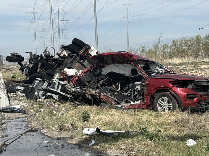 1 dead after a crash on Mountain View Corridor and 4100 South in West Valley City