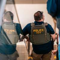 Mike Lee demands Congress ends recess early as DHS shutdown becomes longest in history