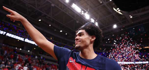 Freshman Koa Peat helps carry Arizona into the Final Four of March Madness