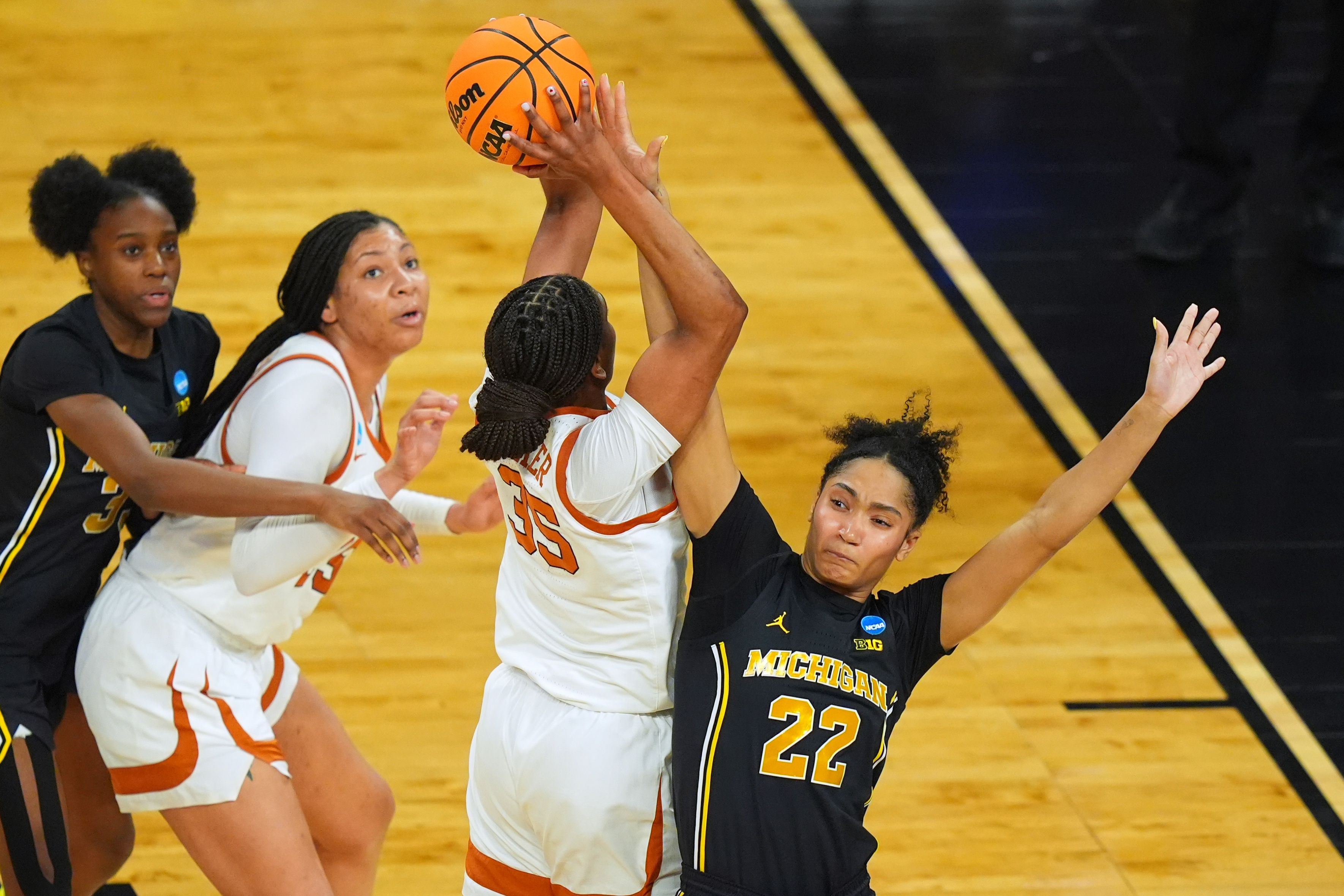 Eyes of Texas on women's Final Four again after Longhorns beat Michigan in regional final