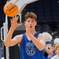 World's tallest basketball player, 7-foot-9 Olivier Rioux, is transferring from Florida