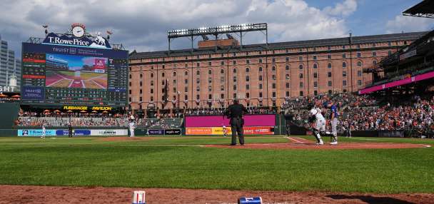 First game-ending robot umpire call gives Suárez first save in 9 years as O's top Rangers 8-3