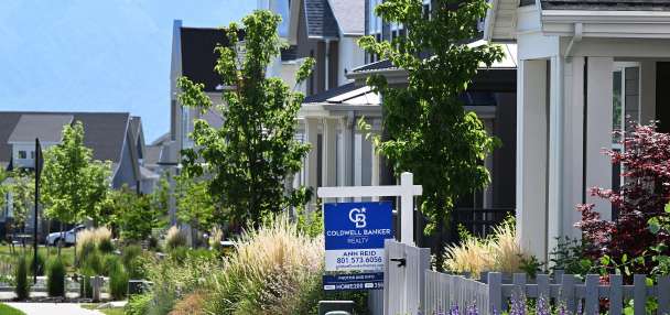 Record number of home sales contracts canceled nationwide