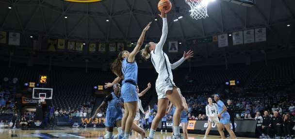 Top Sports story anchor