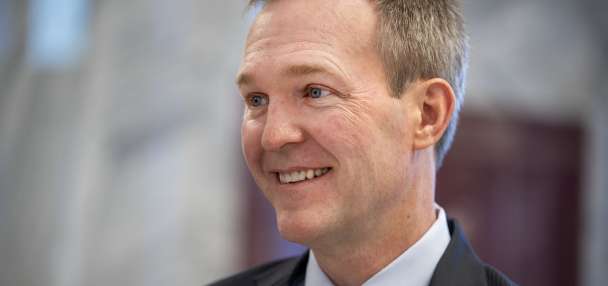 Who has the edge in the Democratic race for Utah's new blue district?