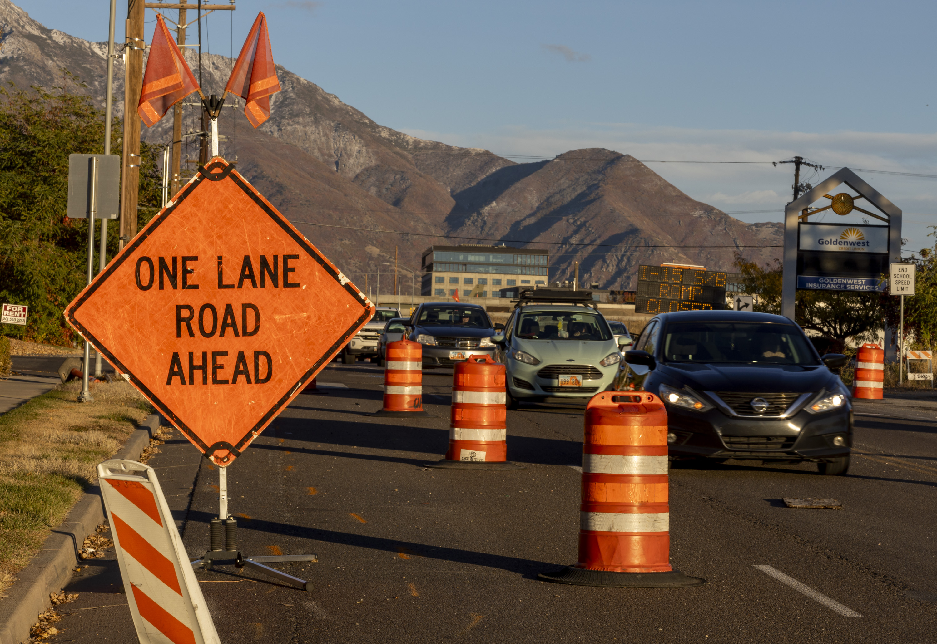 UDOT to begin closing ramps along I-215 for reconstruction