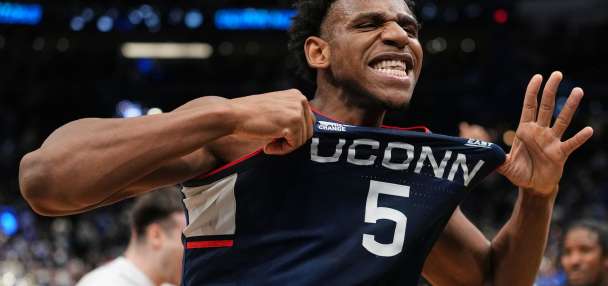 Big men, bigger lineups: how length, size got Illinois, UConn, Arizona, Michigan to the Final Four