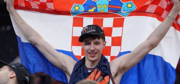 What makes you a pro? At the Final Four, that question is bubbling up once again