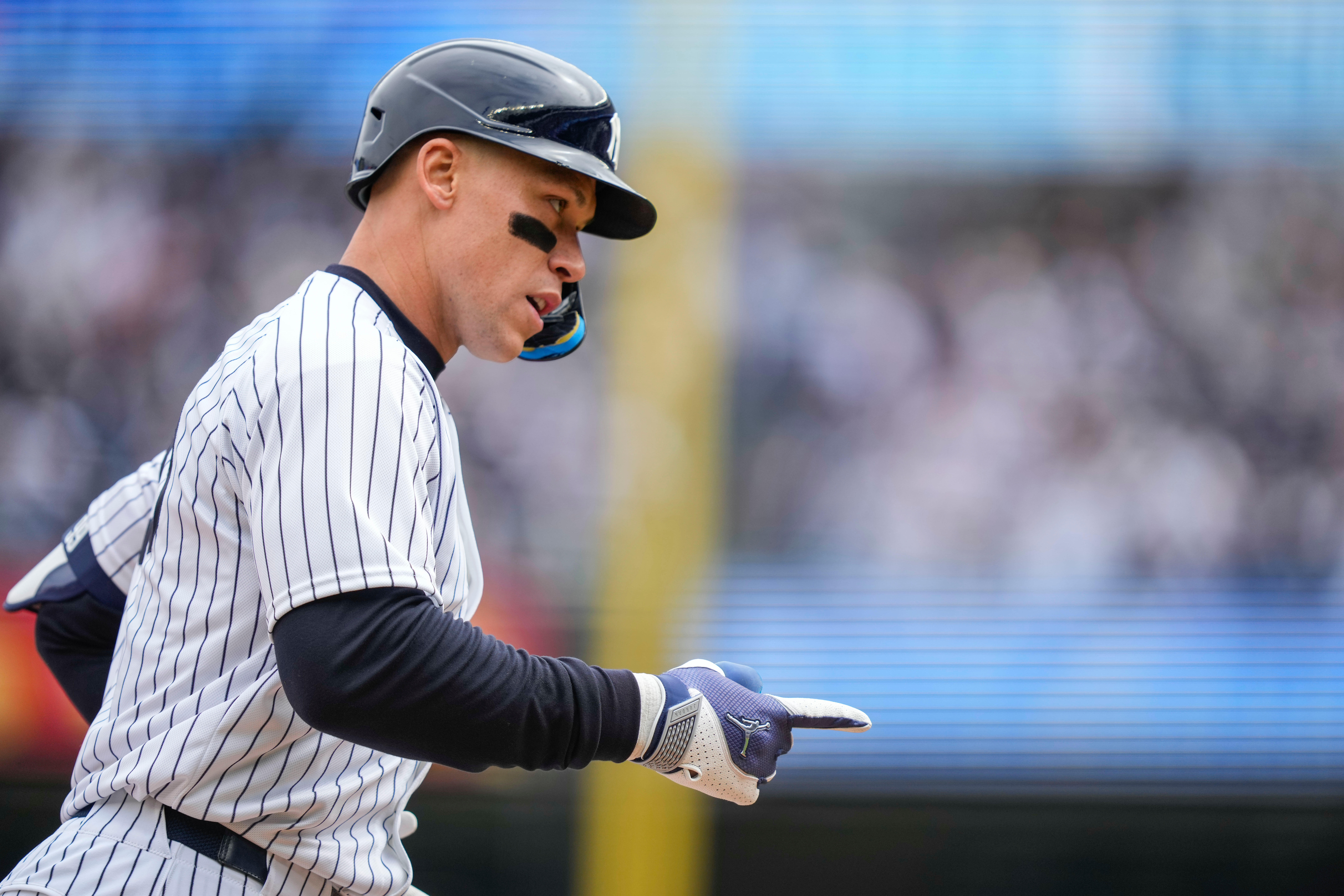 Aaron Judge's 2-run homer in 1st inning leads Yankees over Marlins 8-2 in home opener for 6-1 start