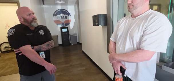 Civilian group 'Predator Poachers' confronts repeat sex offender at Utah halfway house