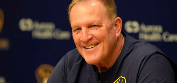 Brewers inherit 'rally tortoise' after manager Pat Murphy is told no pocket pancakes in TV interview