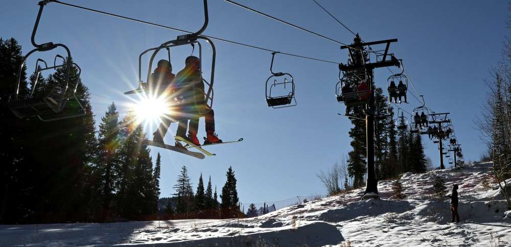 Skiers sue 2 major resort owners over lift ticket prices