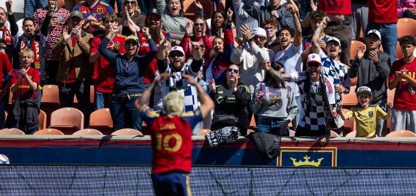 Top Sports story anchor