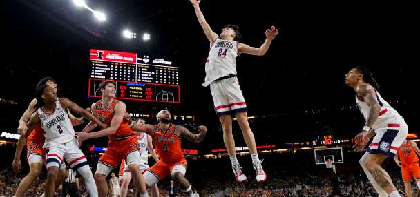 Freshmen Braylon Mullins and Keaton Wagler shine as others struggle in UConn's win over Illinois