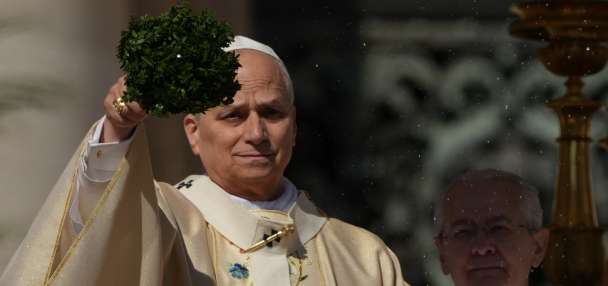 Pope Leo urges peace in first Easter Mass