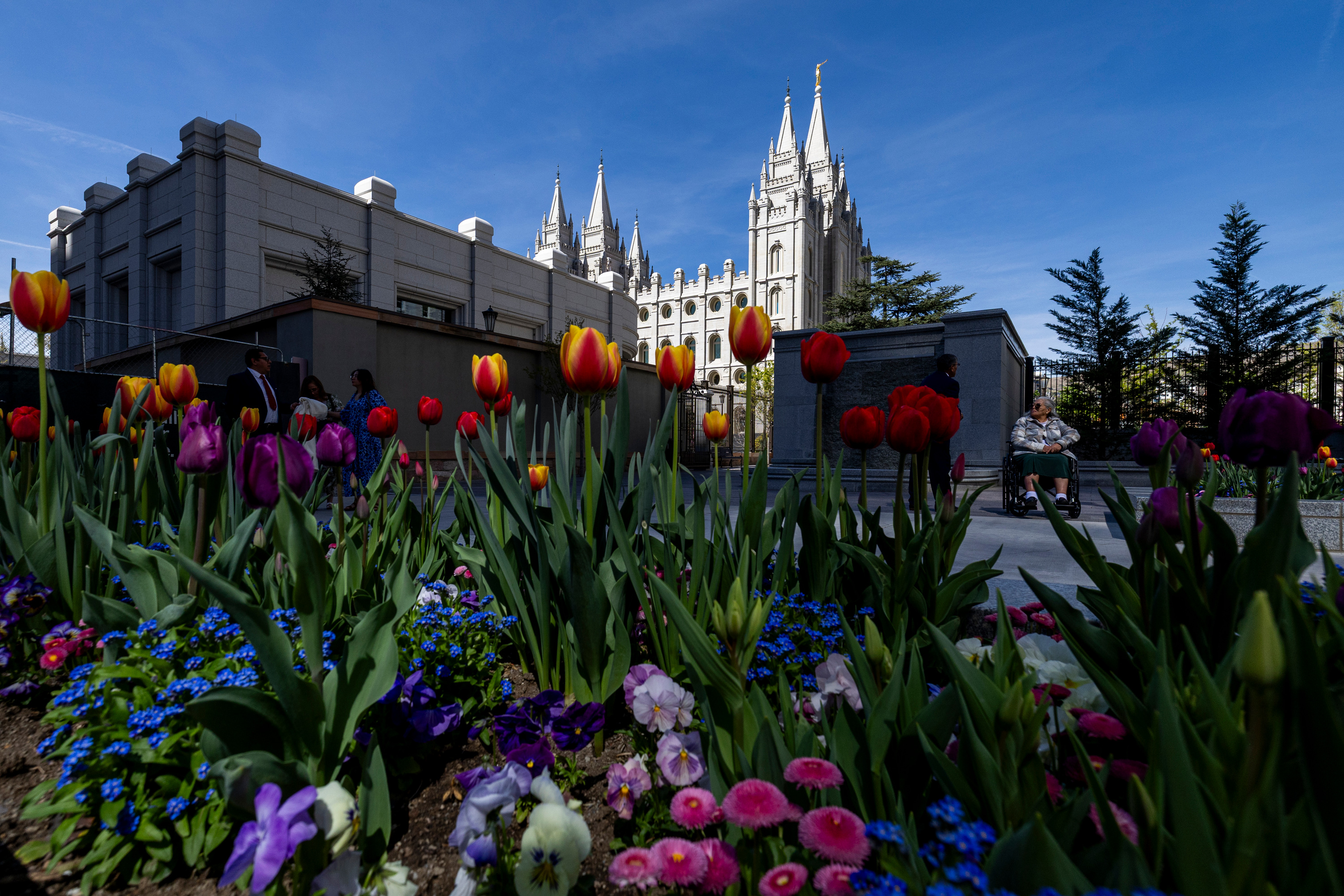 Sunday afternoon session: Summaries from Latter-day Saint general conference