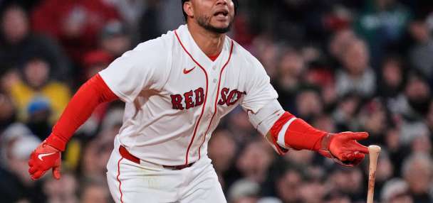 Willson Contreras warns Brewers if they hit him with another pitch he'll `take one of them out'