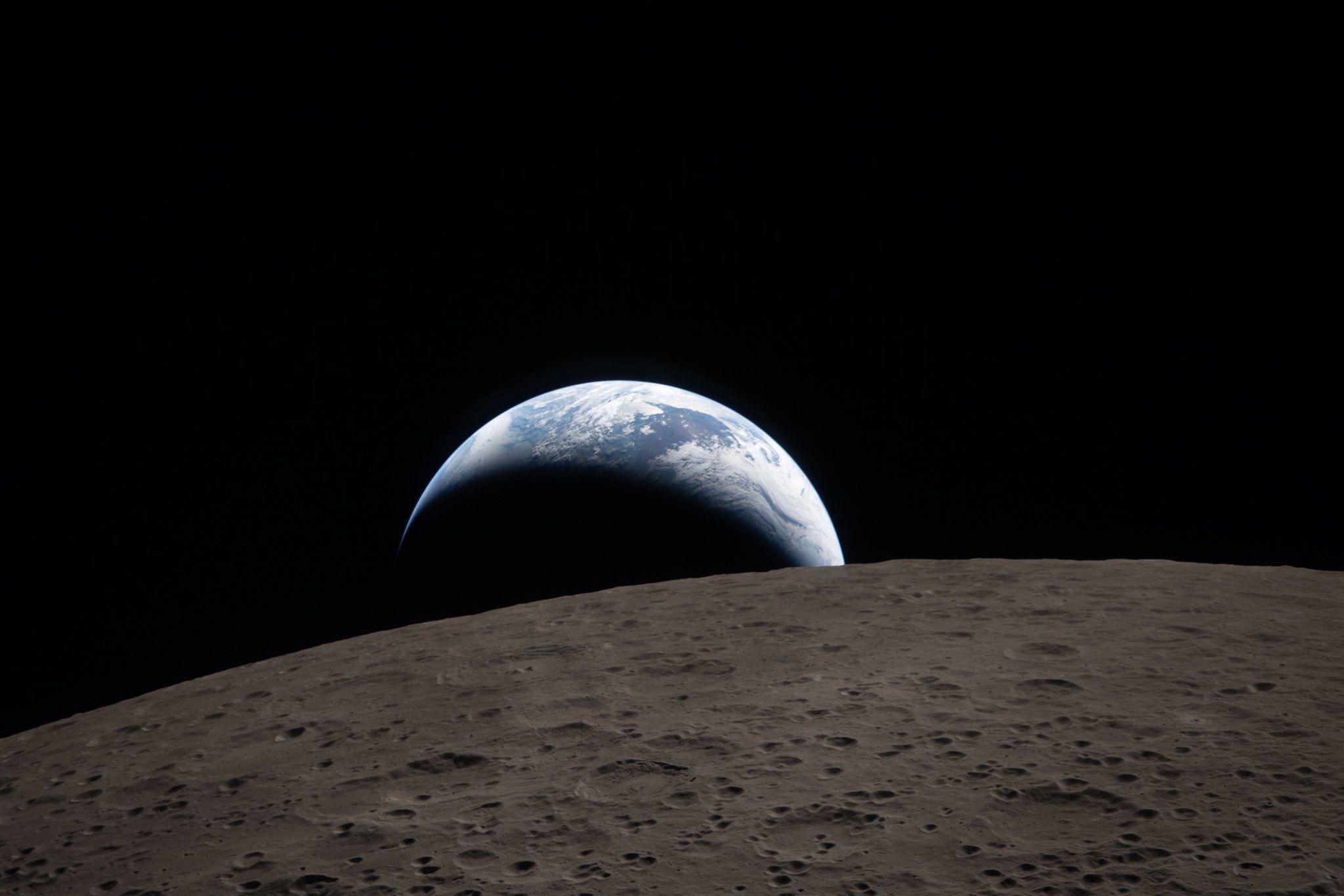 Photo gallery: NASA releases new images taken during historic flyby of the moon