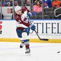 Avalanche clinch top spot in Western Conference and shift focus to bigger goals