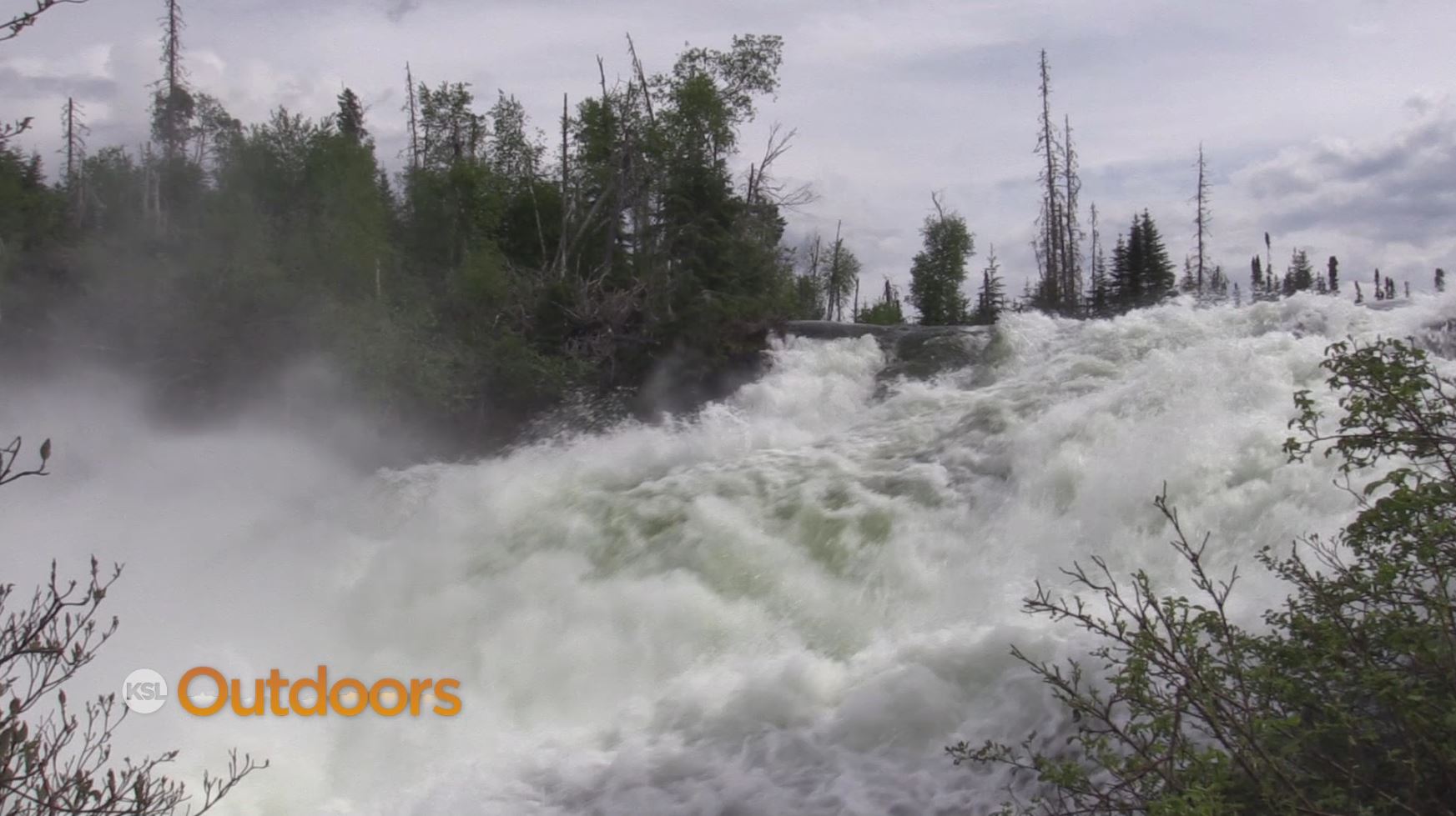 Field Guide: Nistowiak Falls in Saskatchewan, Canada