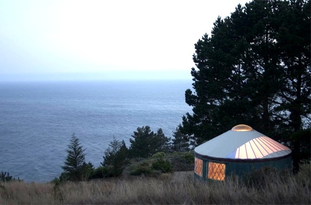 5 reasons you should stay in a yurt this year