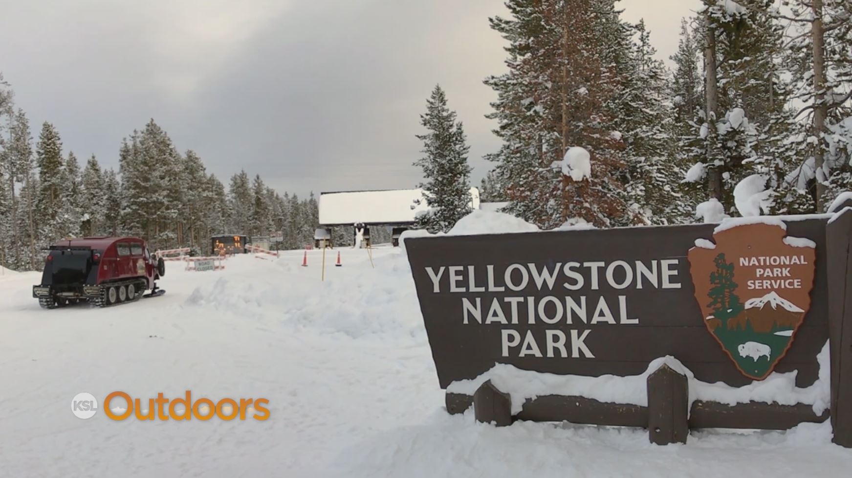 Visiting Yellowstone National Park in Fall and Winter