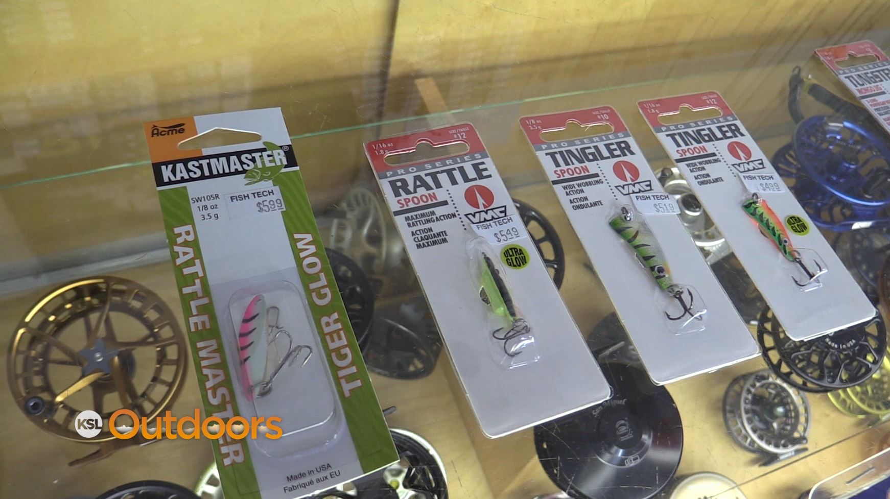 Fish Tech Fishing Tip: Ice Fishing for Walleye