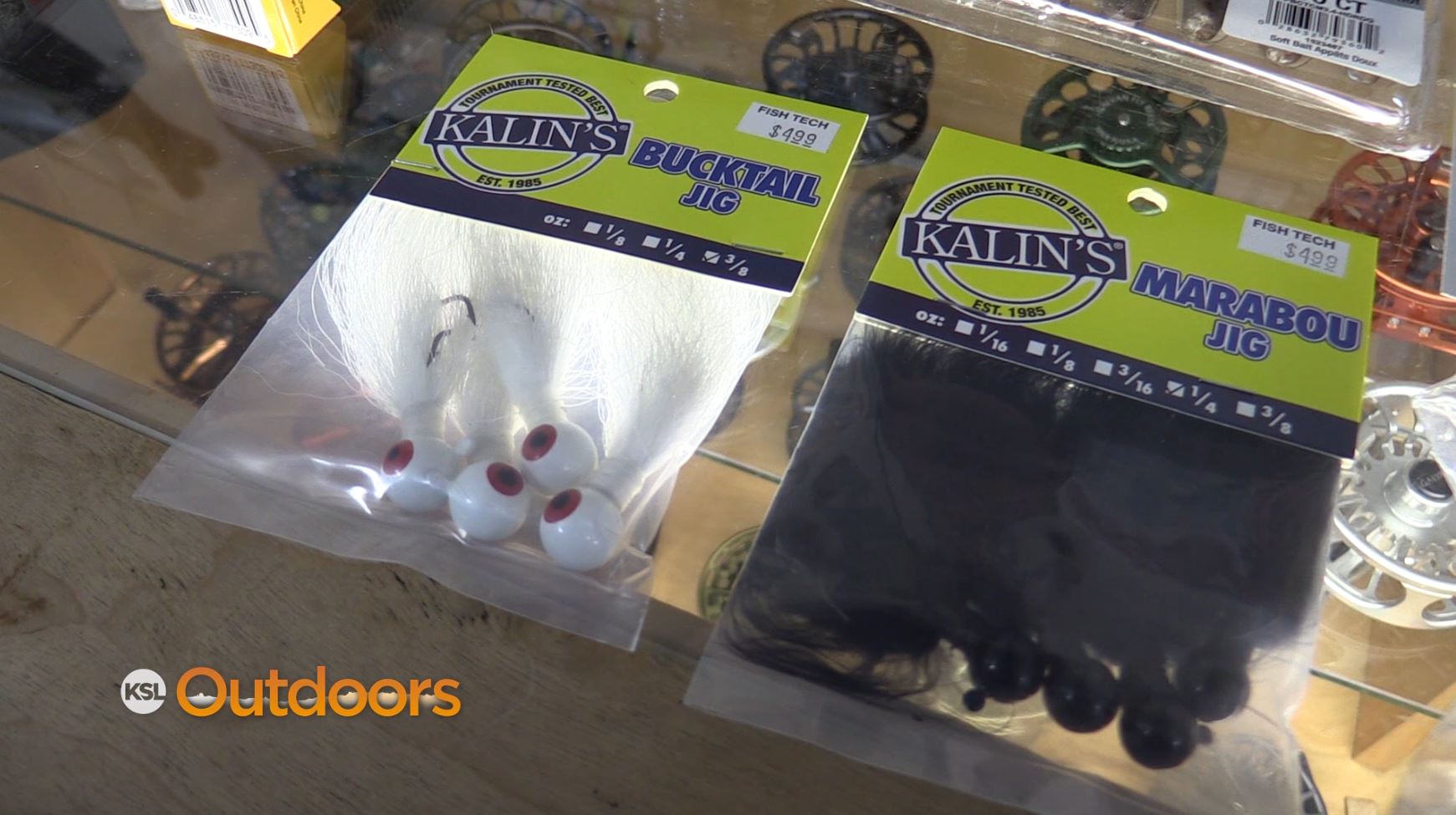 Fish Tech Tip: Lures to Use on Walleye and Bass in the Fall