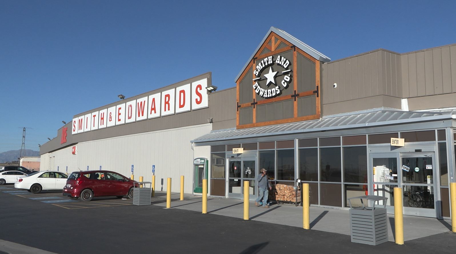 Smith and Edwards 2023 Black Friday Gift Guide