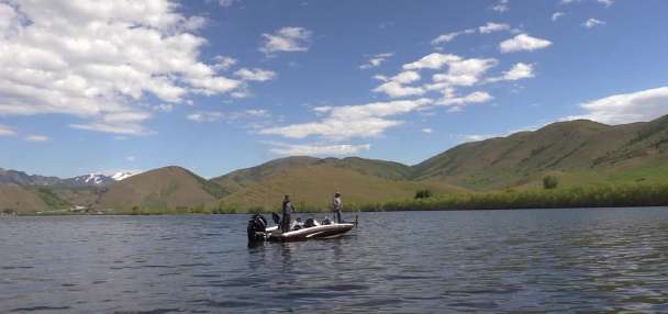 Has Mantua Reservoir Recovered from Algae-Bloom Control?